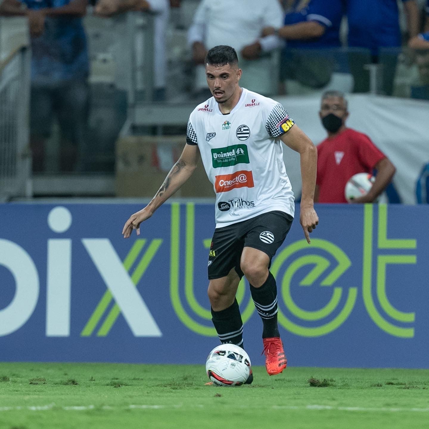 Em meio a chegadas, Athletic enxuga elenco para sequência de 2026