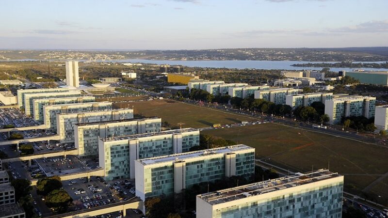 Contas públicas têm déficit de R$ 16,4 bilhões em fevereiro; dívida sobe para 79,2% do PIB