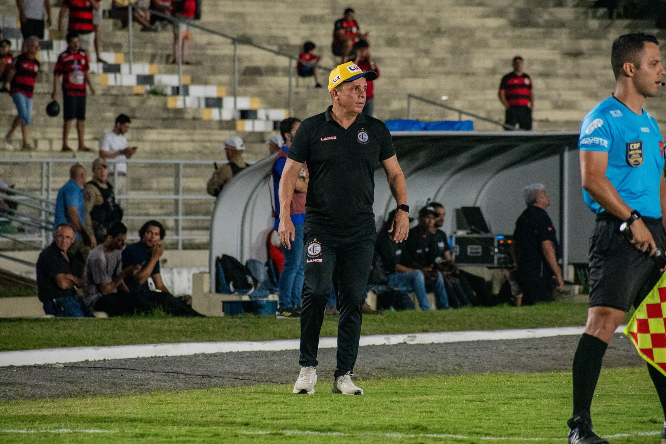 Piza pede desculpas por eliminação no Paraibano e deixa renovação com Campinense em aberto