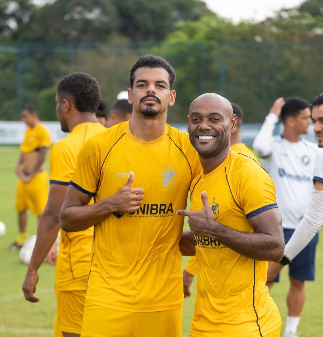 Retrô planeja pacotão de reforços antes de estreia na Série D