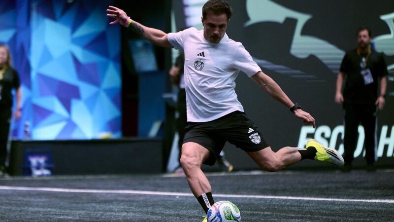 Kings League: Falcão marca, mas perde para time de Neymar na abertura da temporada