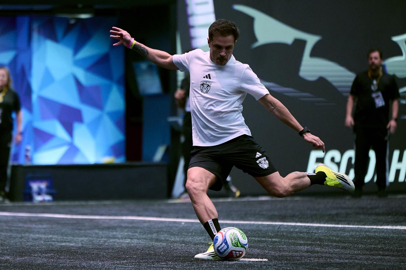 Kings League: Falcão marca, mas perde para time de Neymar na abertura da temporada