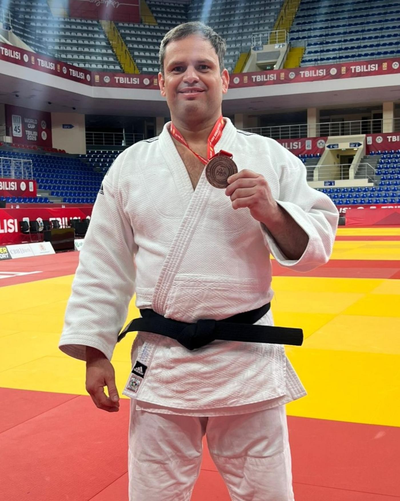 Felipe Amorim conquista o bronze na Copa do Mundo de Judô para cegos na Geórgia