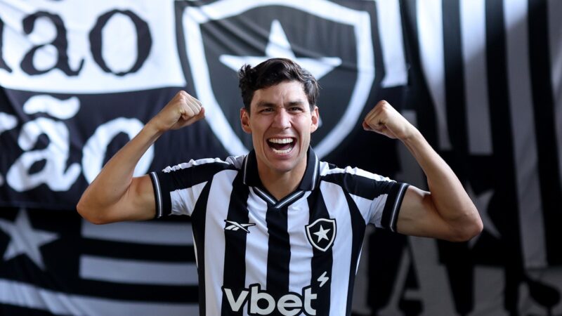 Ferraresi é convocado para amistosos da Venezuela e desfalca Botafogo no Brasileirão