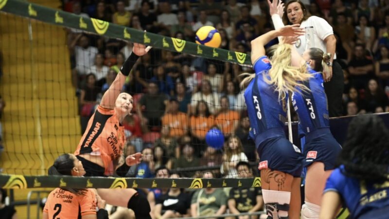 Após polêmica, Tifanny sai do banco, muda o jogo e é campeã da Copa Brasil por Osasco: “Me senti tão acolhida”