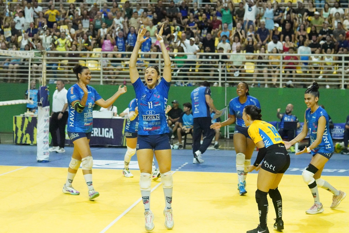 No tie-break, Brusque vence Pinheiros e conquista a Superliga B