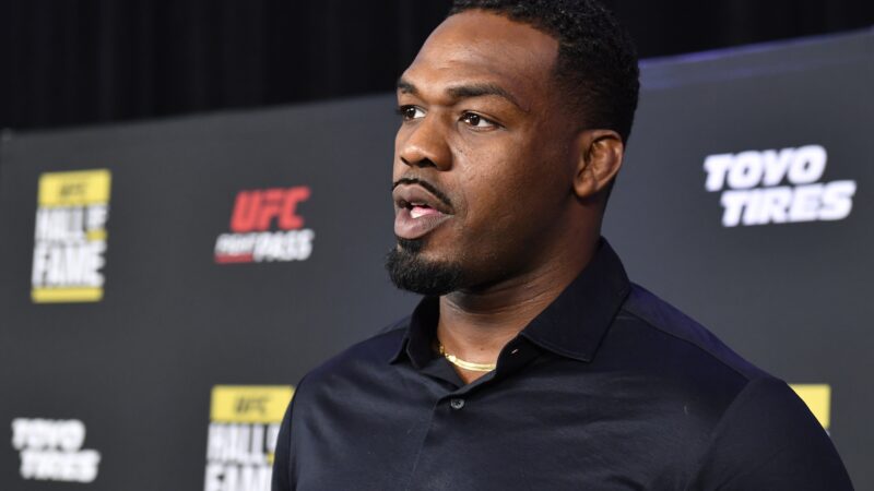 Jon Jones pede demissão e expõe detalhes sobre negociação no UFC na Casa Branca