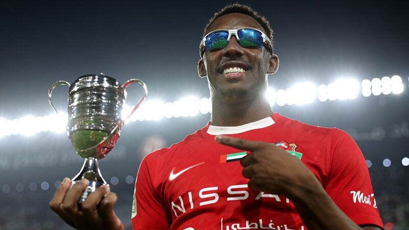 Ex-Flamengo é convocado pela seleção de Emirados Árabes pela primeira vez: “Realizado”