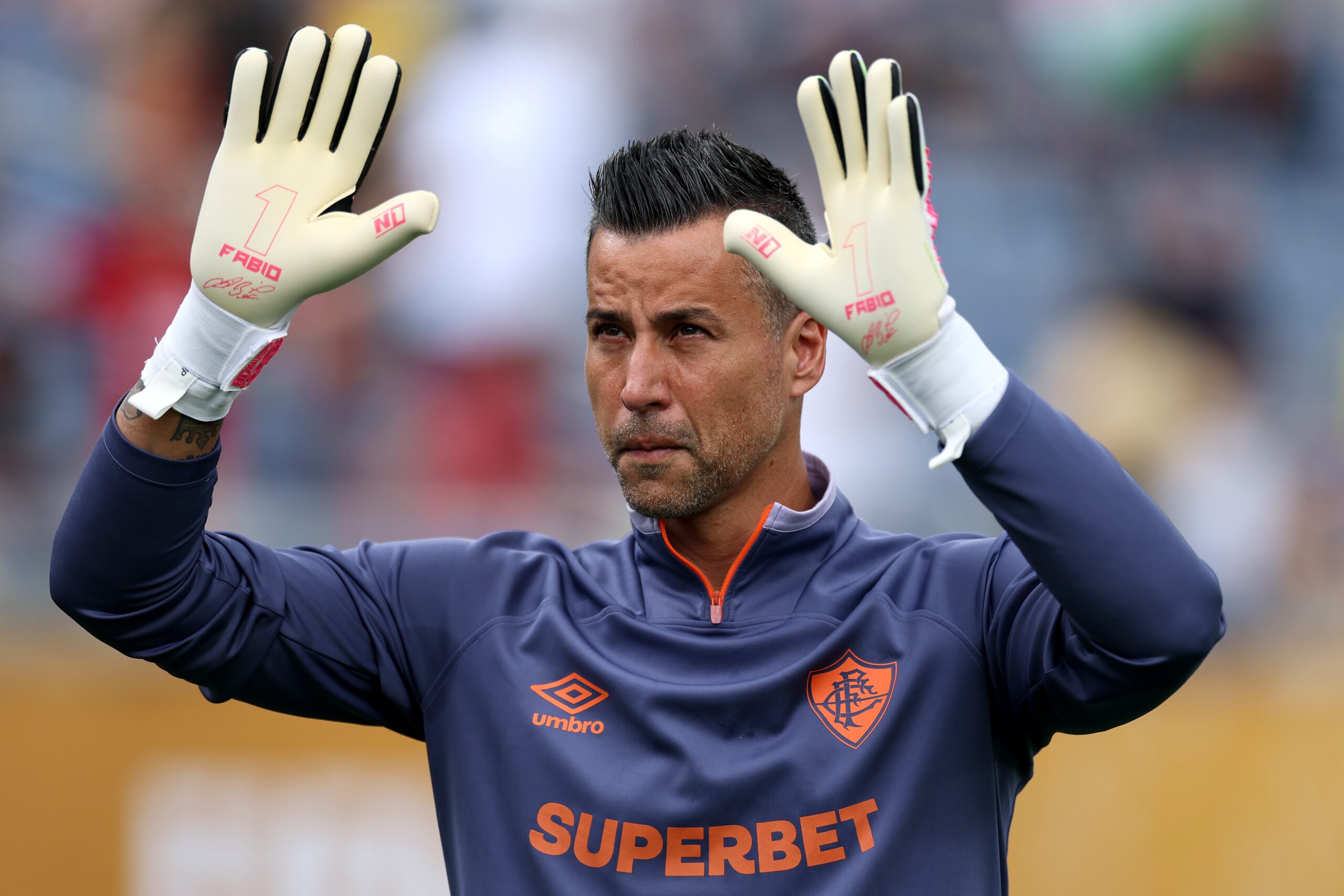 Julio Cesar e Diego Alves sugerem Fábio na Copa como terceiro goleiro: “Homenagem”