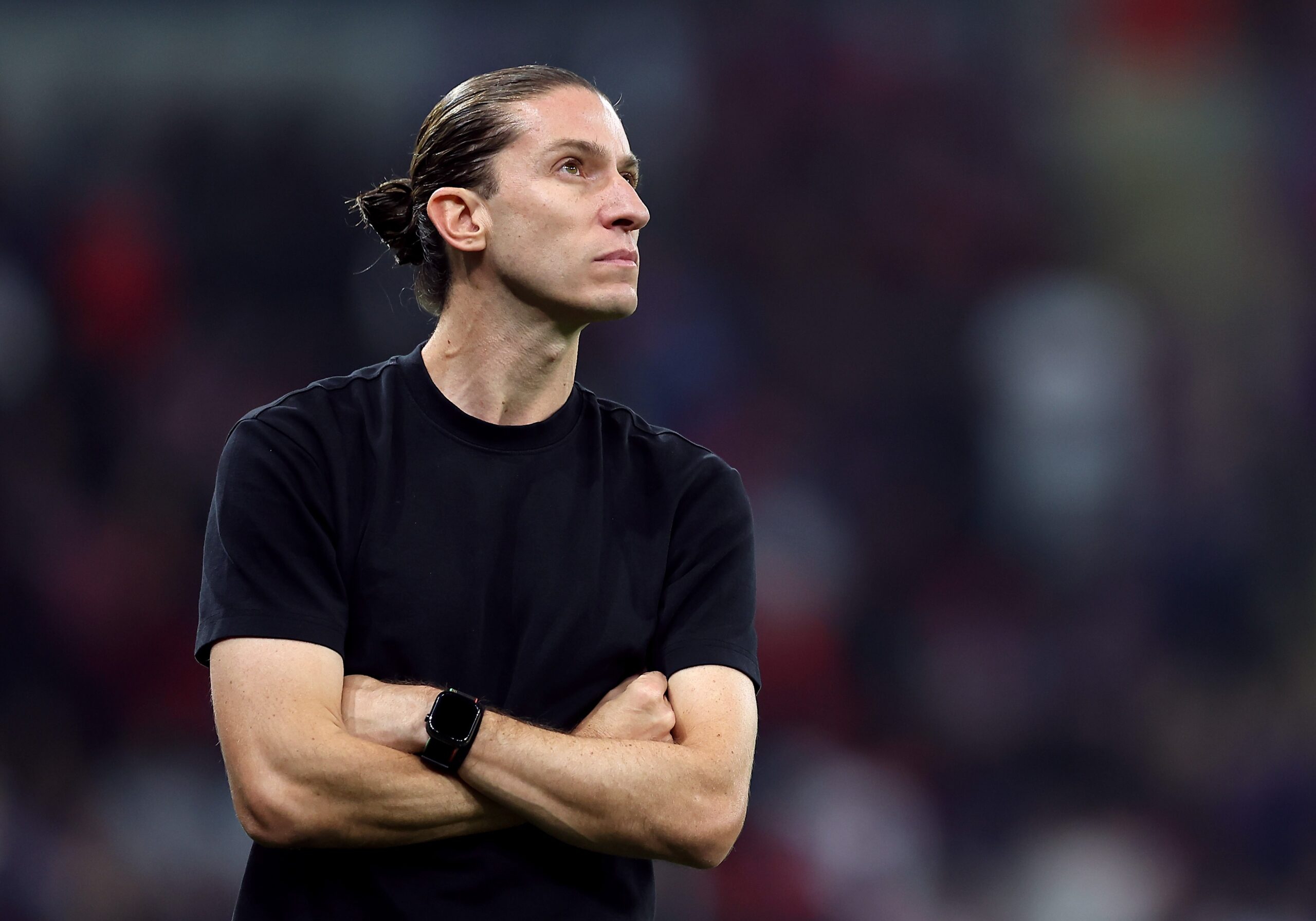 Tempo com a família, idas ao Ninho, padel e viagem à Europa: a vida de Filipe Luís pós-Flamengo