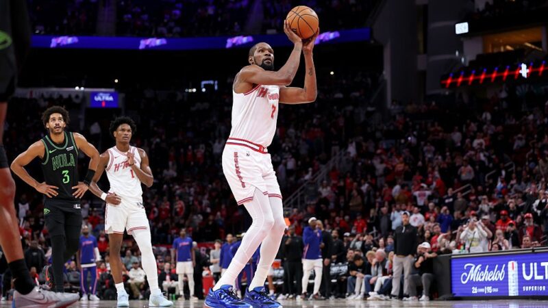Kevin Durant ultrapassa Michael Jordan e vira o 5º maior cestinha da história da NBA