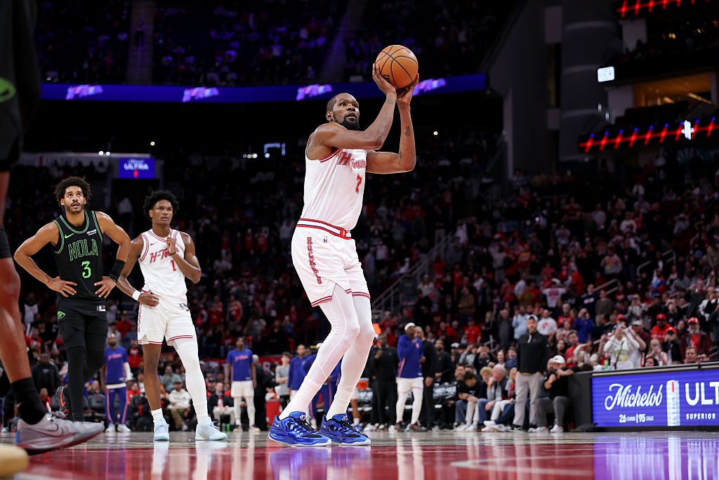 Kevin Durant ultrapassa Michael Jordan e vira o 5º maior cestinha da história da NBA