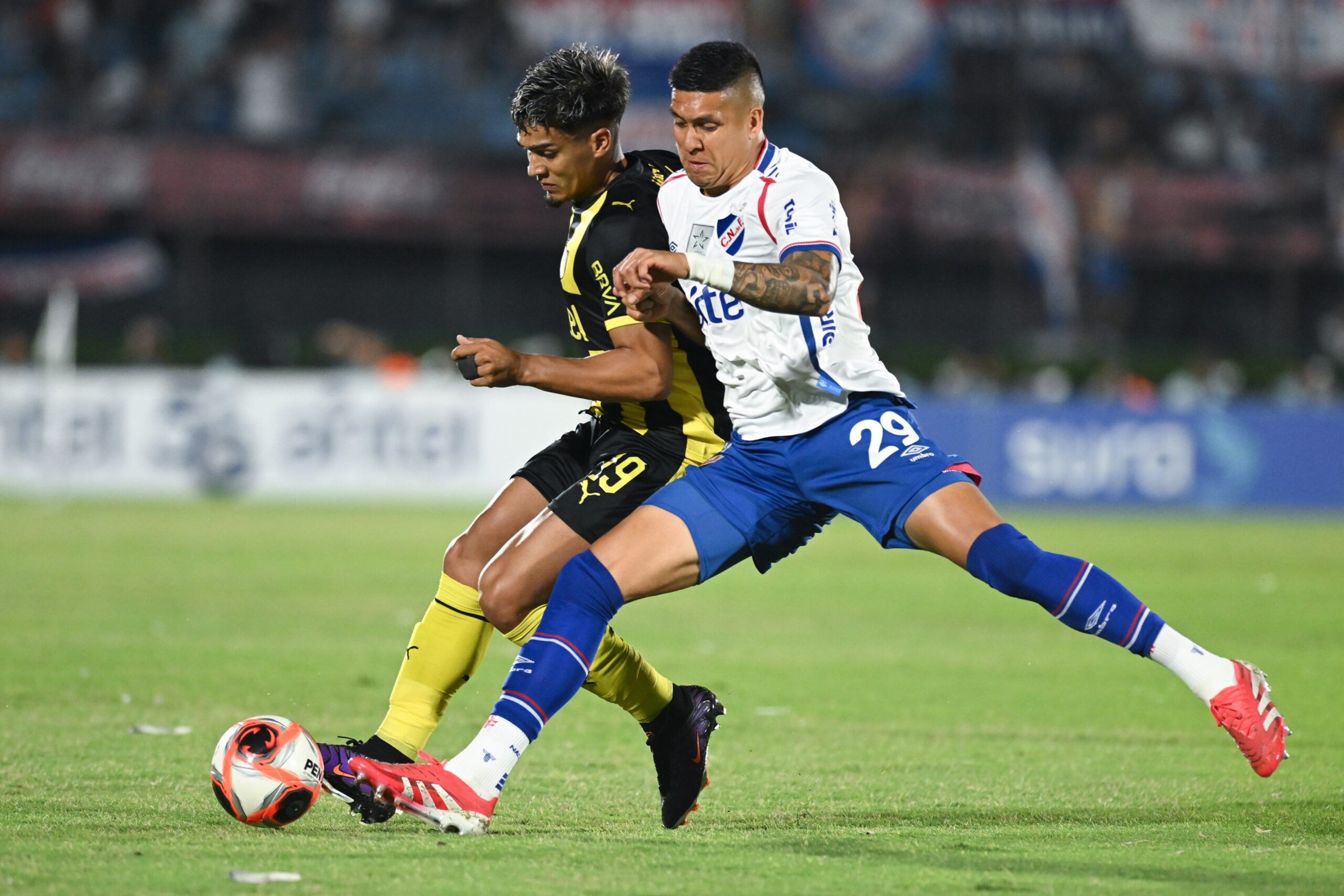 Millán desembarca no Rio de Janeiro para assinar com o Fluminense