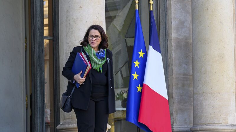 Ministra do esporte da França diz que nova política de gênero do COI é “retrocesso”