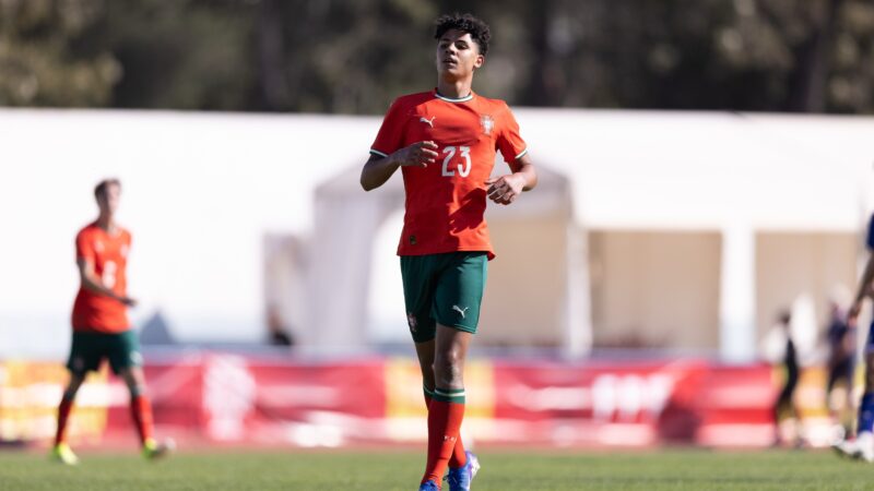 Filho de Cristiano Ronaldo treina na base do Real Madrid e fica perto de assinar com o clube