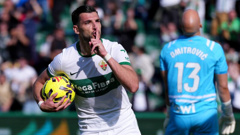 Ex-alvo do Botafogo, jogador do Elche pode pegar mais de 10 anos de prisão por agressão sexual