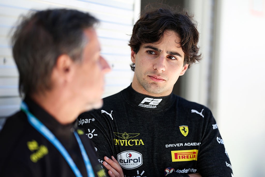 Rafael Câmara estreia na F2 com 6º no grid de largada da Austrália