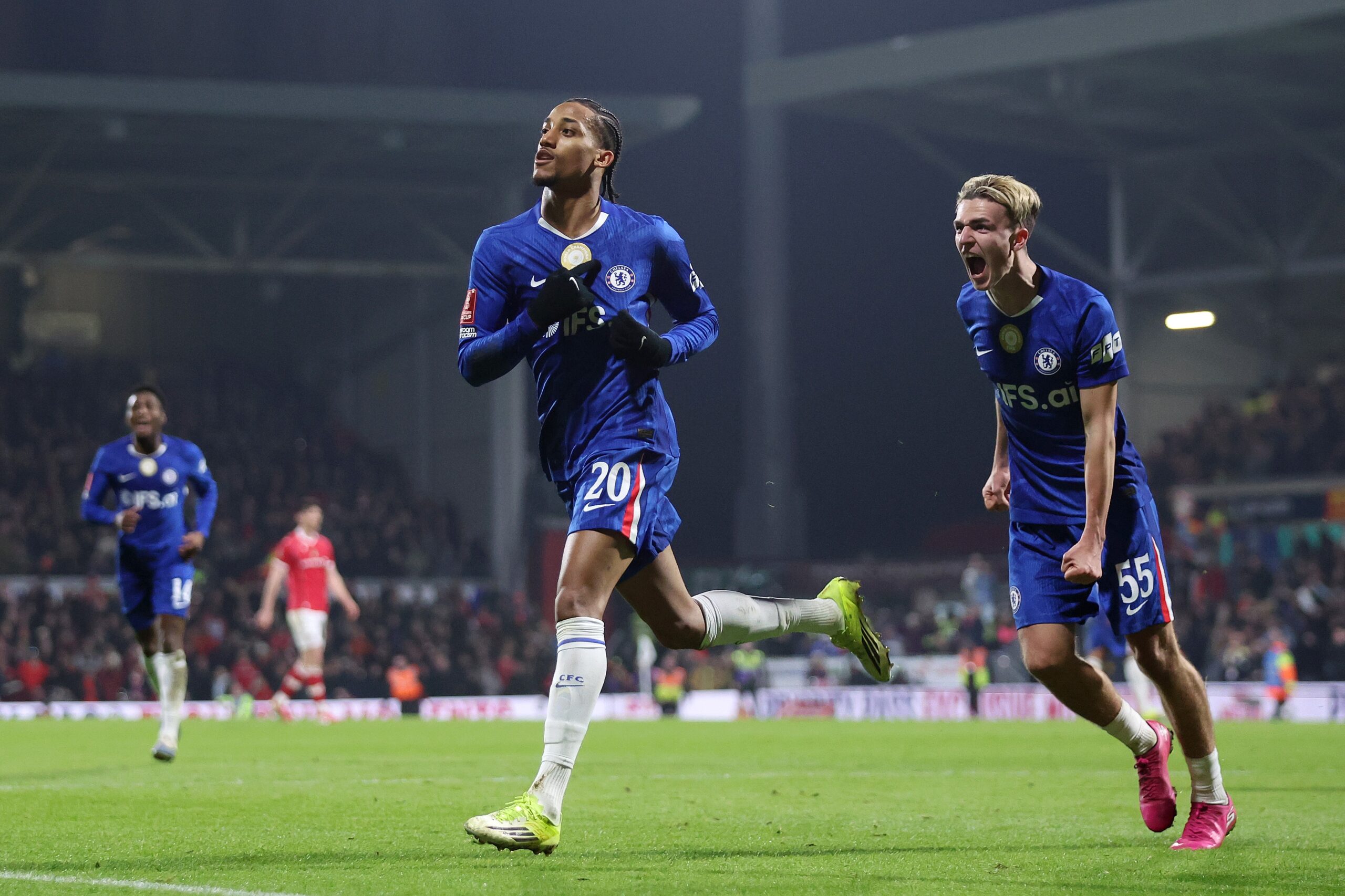 Radar da Copa: João Pedro é o brasileiro com mais contribuições diretas para gols na Europa