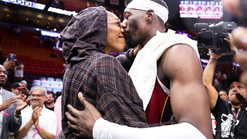 Bam Adebayo celebra presença de namorada A’ja Wilson em jogo histórico: “Me sinto inspirado”