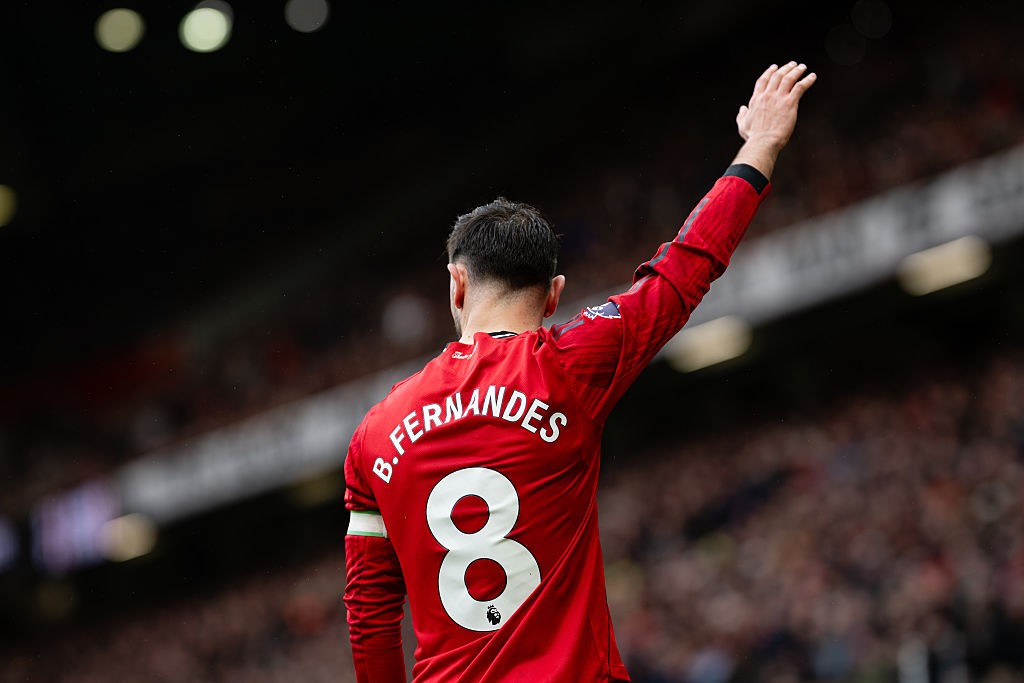 Bruno Fernandes ultrapassa Beckham e se torna maior garçom do United em uma edição do Inglês