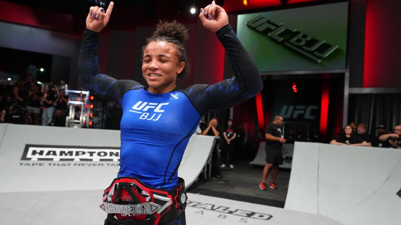 UFC BJJ 6: Cássia Moura vence e conquista cinturão do peso-galo