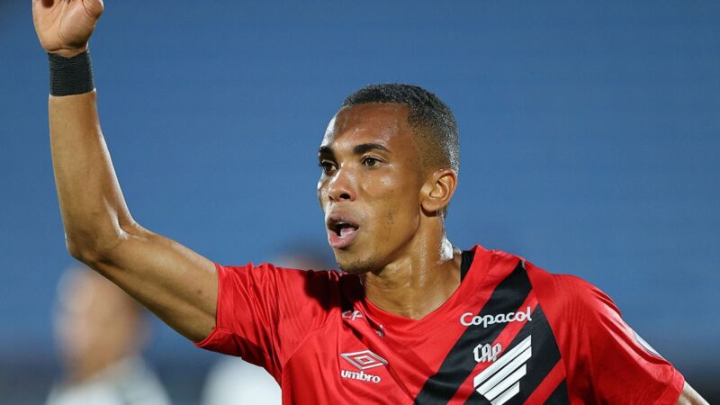 Madson, ex-Athletico e Santos, acerta com o Sport