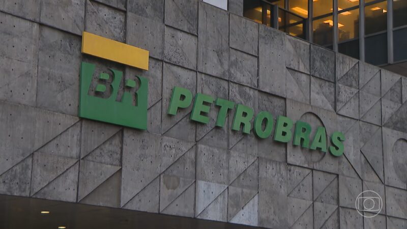 Dona da Gol diz que Petrobras elevará preços do querosene de aviação em 55%