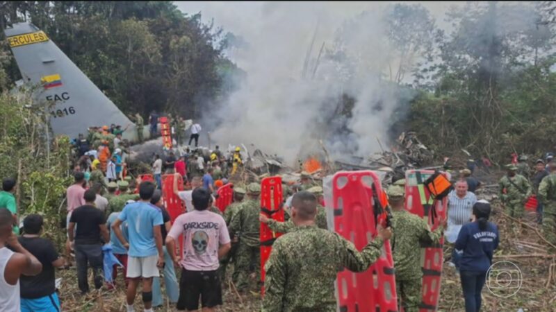 Sobe para 69 o número de mortos em acidente de avião militar na Colômbia