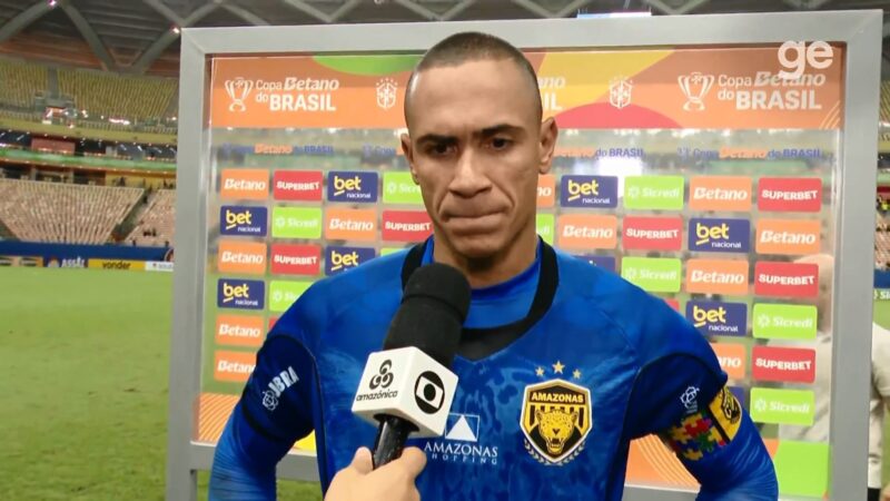 Renan pede desculpas por eliminação na Copa do Brasil: “Eles foram competentes e nós não”