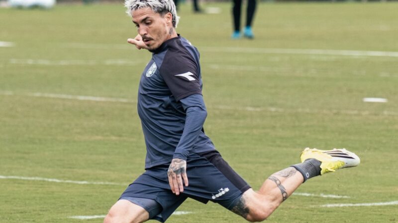 Josué é suspenso no STJD e desfalca Coritiba diante do Corinthians