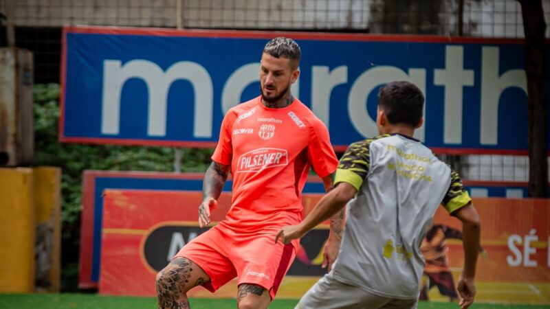 Barcelona de Guayaquil x Botafogo: atacante foi algoz do Palmeiras e virou meme no Corinthians