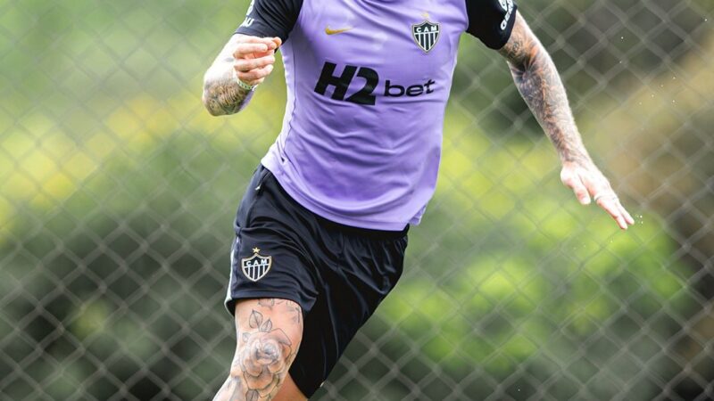 Lyanco volta aos treinos do Atlético-MG após se recuperar de ruptura no tendão de Aquiles