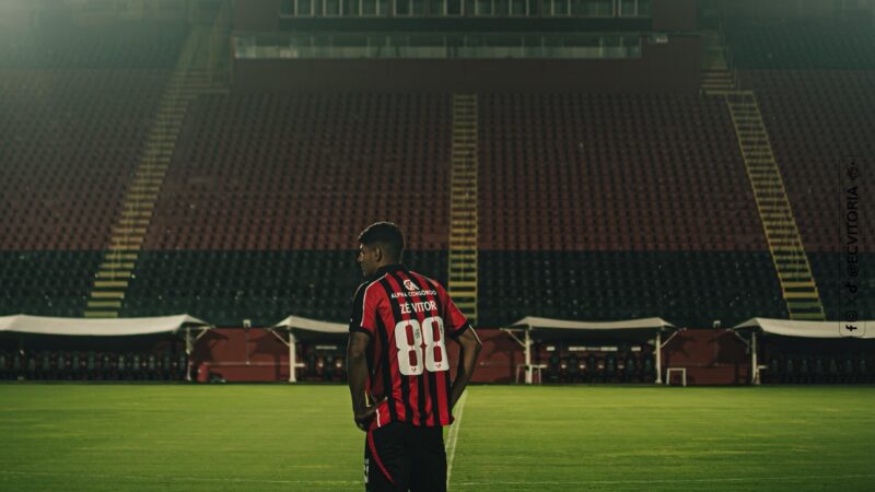 Vitória anuncia a contratação do meio-campista Zé Vitor, ex-Portuguesa