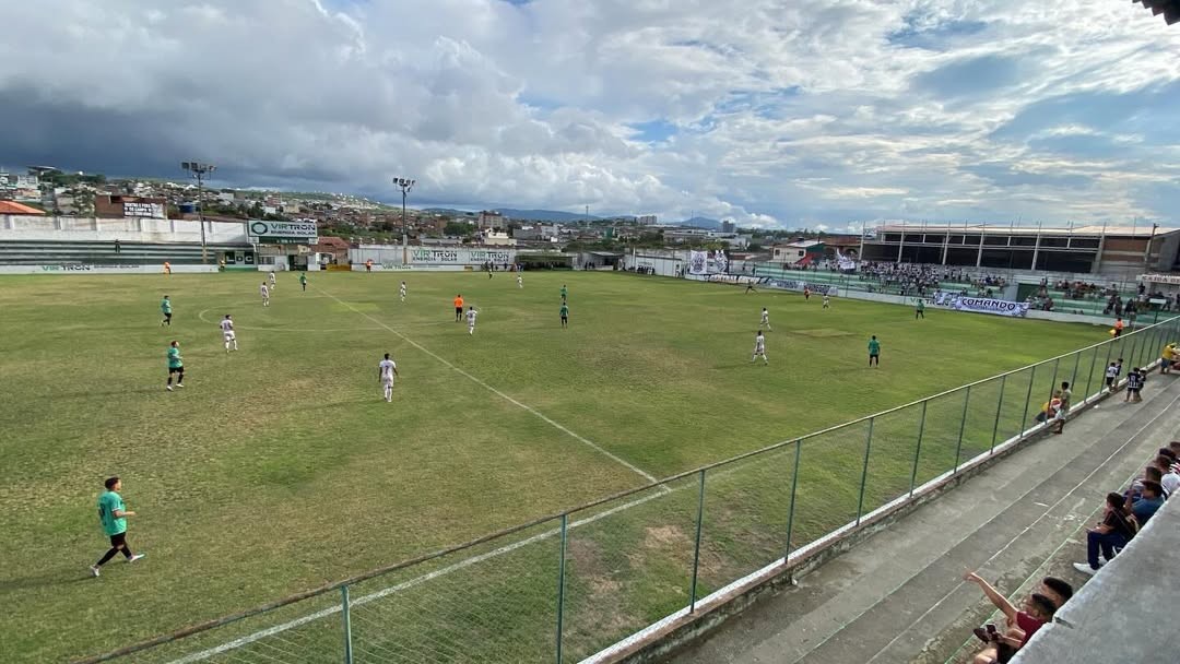 Central goleia em último jogo-treino antes de estreia na Série D
