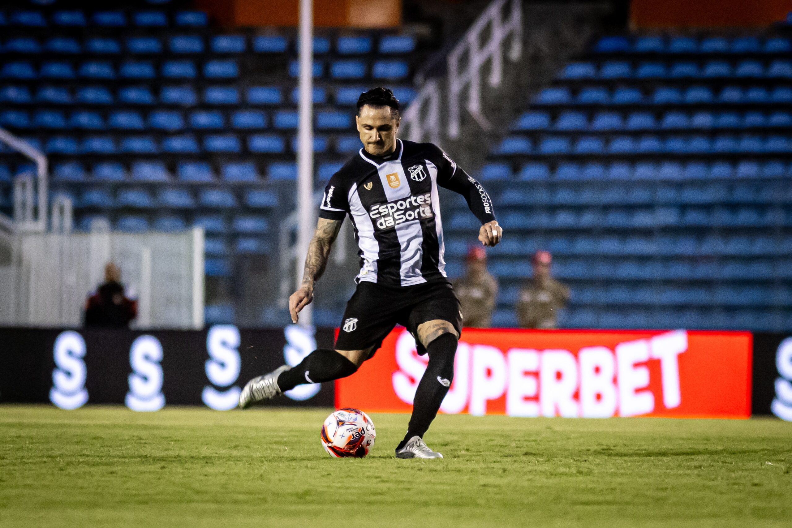 Escalação: Ceará deve ter retornos de Vina e Matheus Araújo para decisão do Cearense