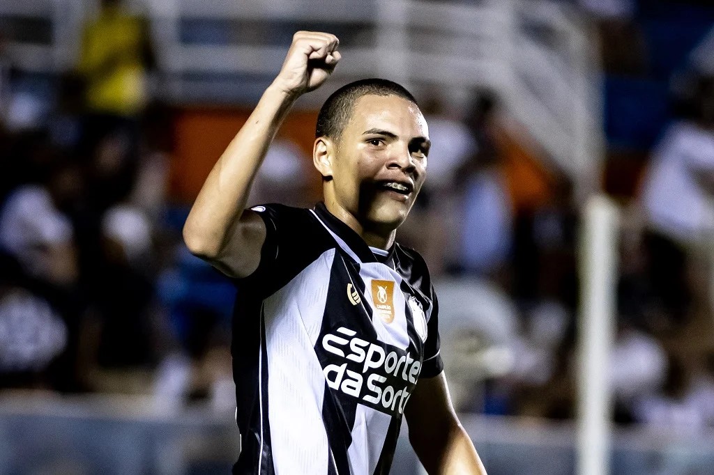 Ceará acerta extensão contratual de Melk e jovem tem multa milionária; veja