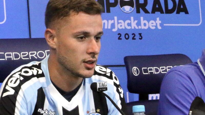 Athletic fecha com Gustavinho, ex-América-MG e campeão gaúcho pelo Grêmio