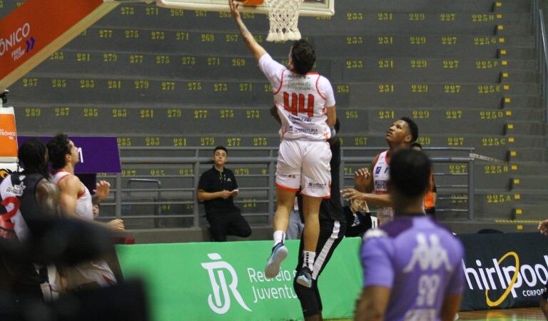 Vasco perde para o Caxias do Sul e soma sete derrotas seguidas no NBB