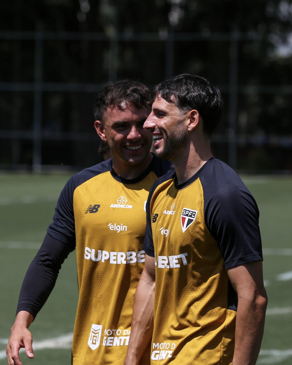 Escalação do São Paulo: Enzo volta a ficar à disposição de Roger Machado