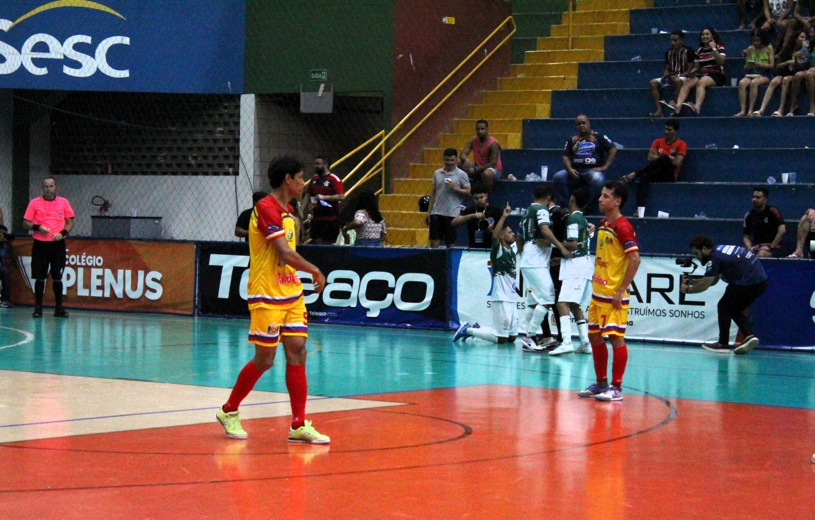 Copa TV Grande Rio de Futsal: Garapa e Afrânio estreiam com vitória na Divisão Especial