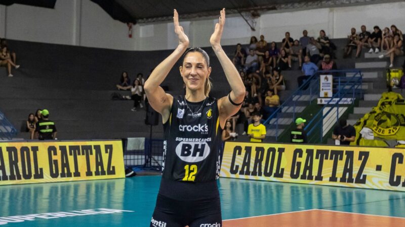 Carol Gattaz se emociona com homenagem em despedida: “Muito melhor do que eu imaginava”