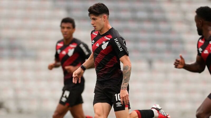 Athletico usa folga no calendário para aprimorar parte ofensiva; Odair avalia semana de treinos