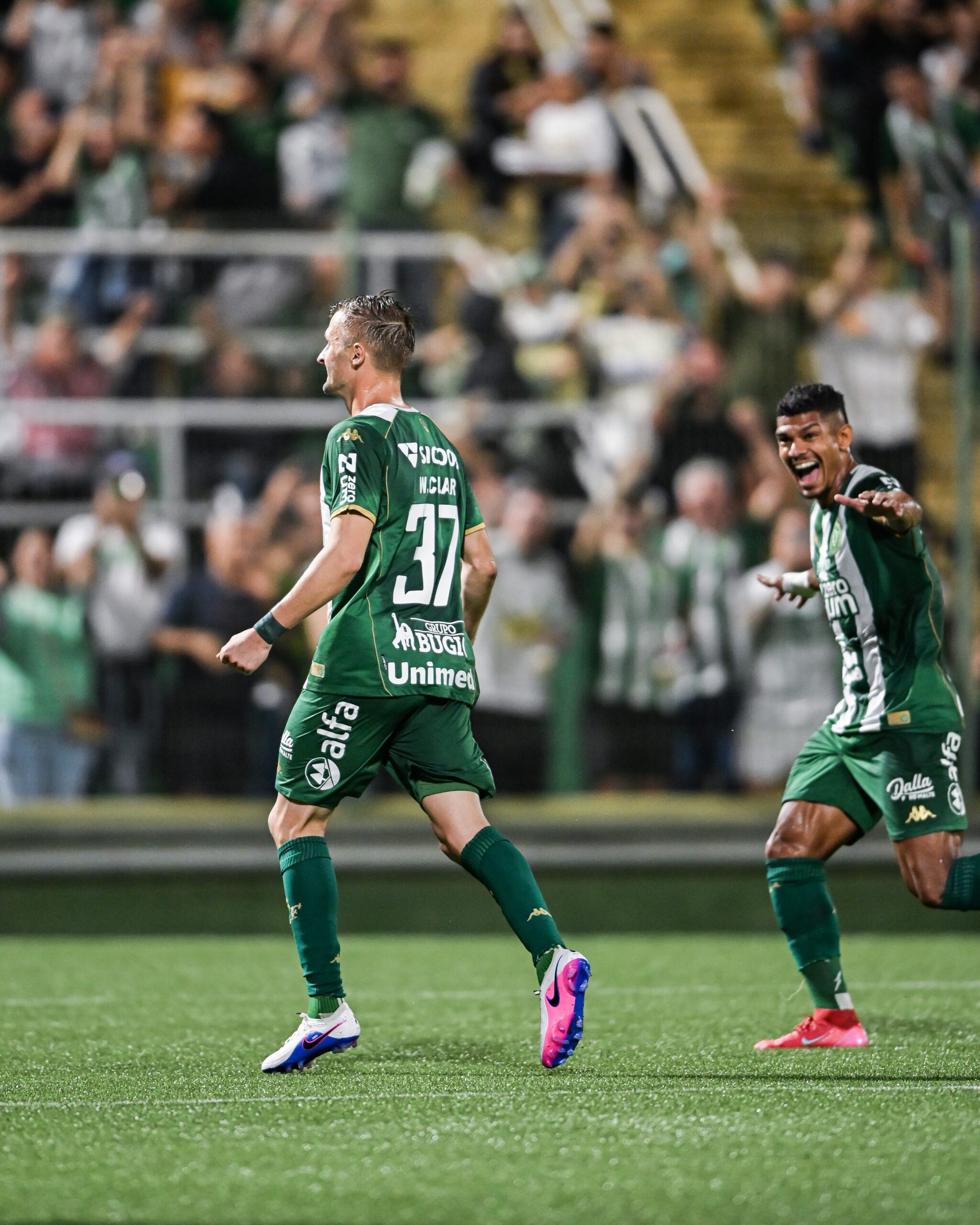 Atuações da Chapecoense: Walter Clar marca e Léo Vieira falha; dê suas notas