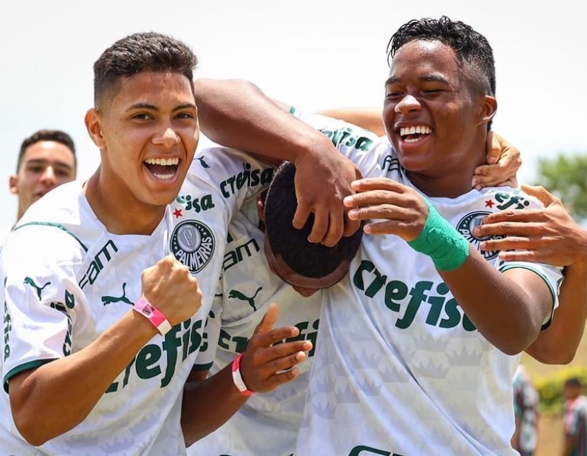 Amazonas contrata lateral ex-companheiro de Endrick no Palmeiras