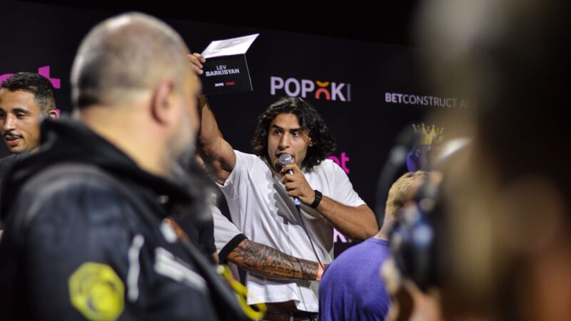 Hype: coletiva com confusão e provocações esquenta clima para evento