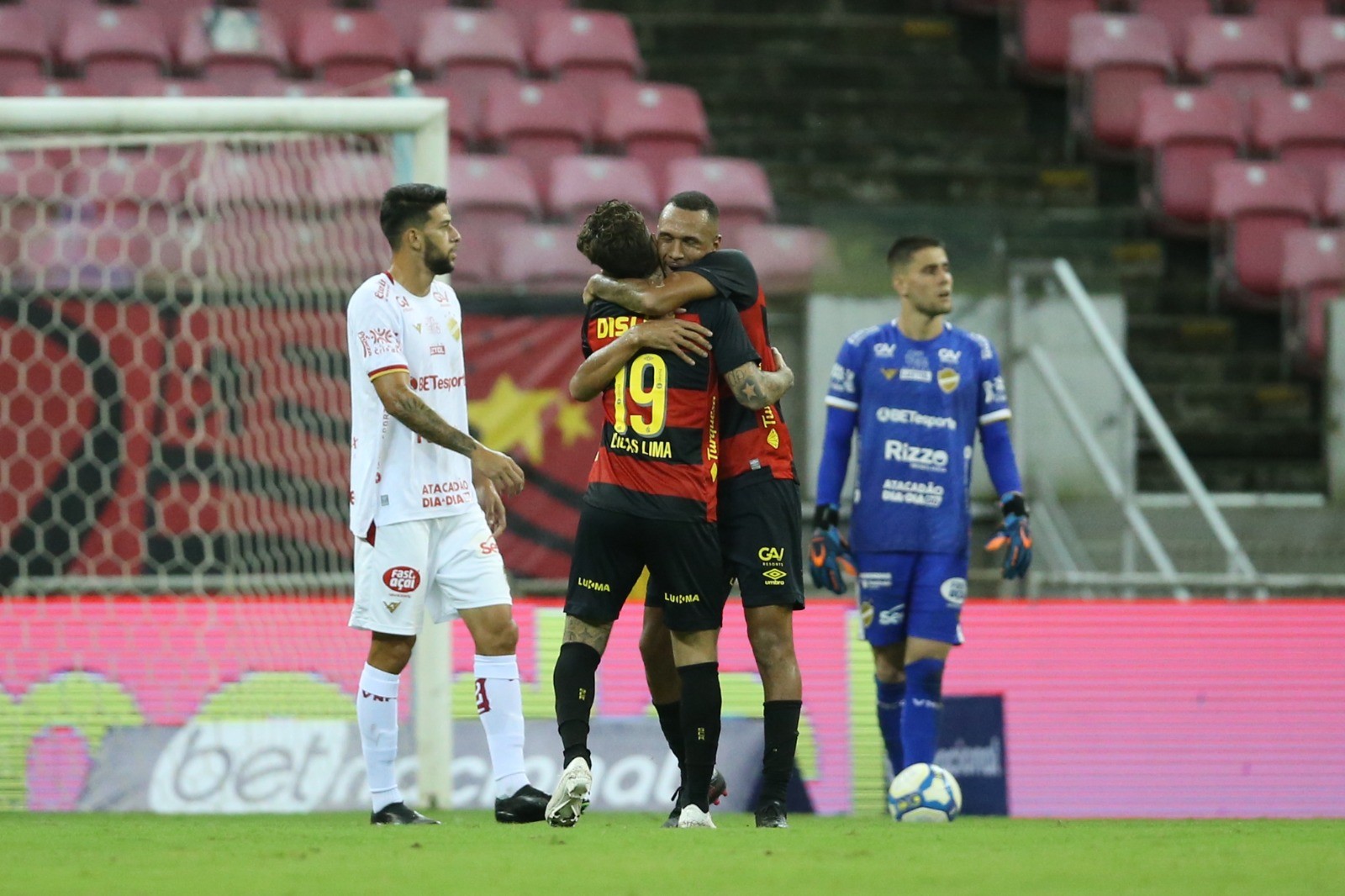 Sport defende invencibilidade histórica contra o Vila Nova como mandante