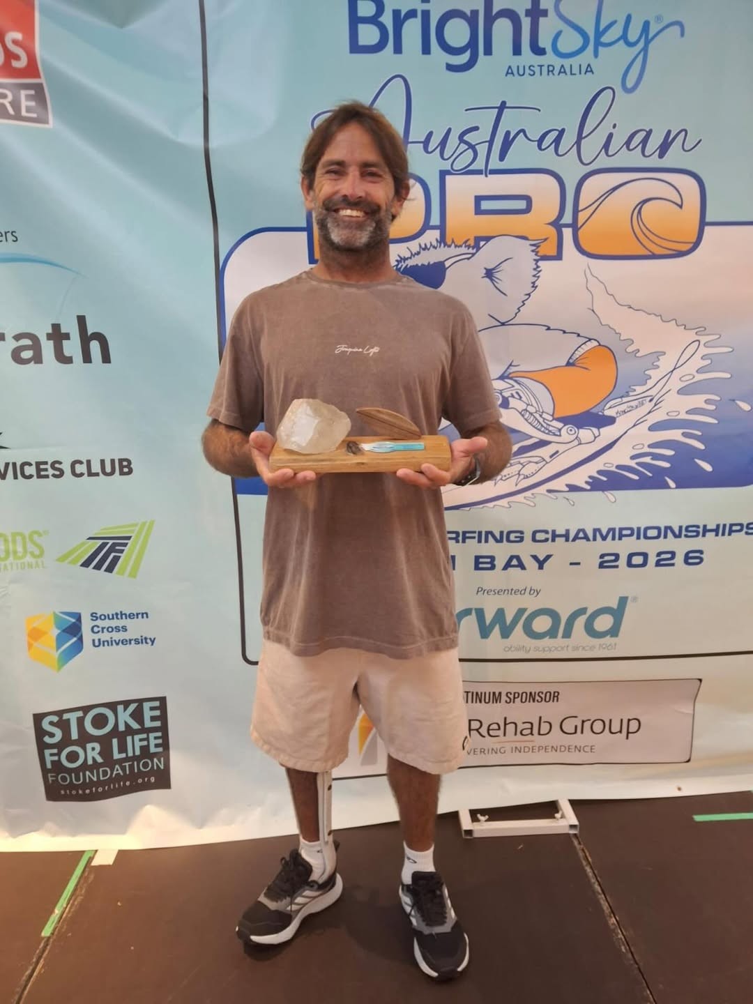 Luciano Nem é campeão do Australian Pro de parasurf