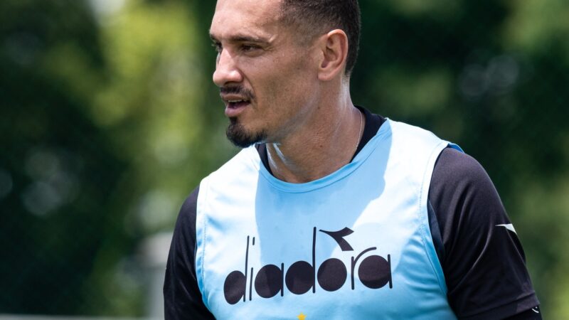 De olho no Corinthians, Maicon vê Coritiba competitivo fora de casa: “Nosso time já mostrou que pode”