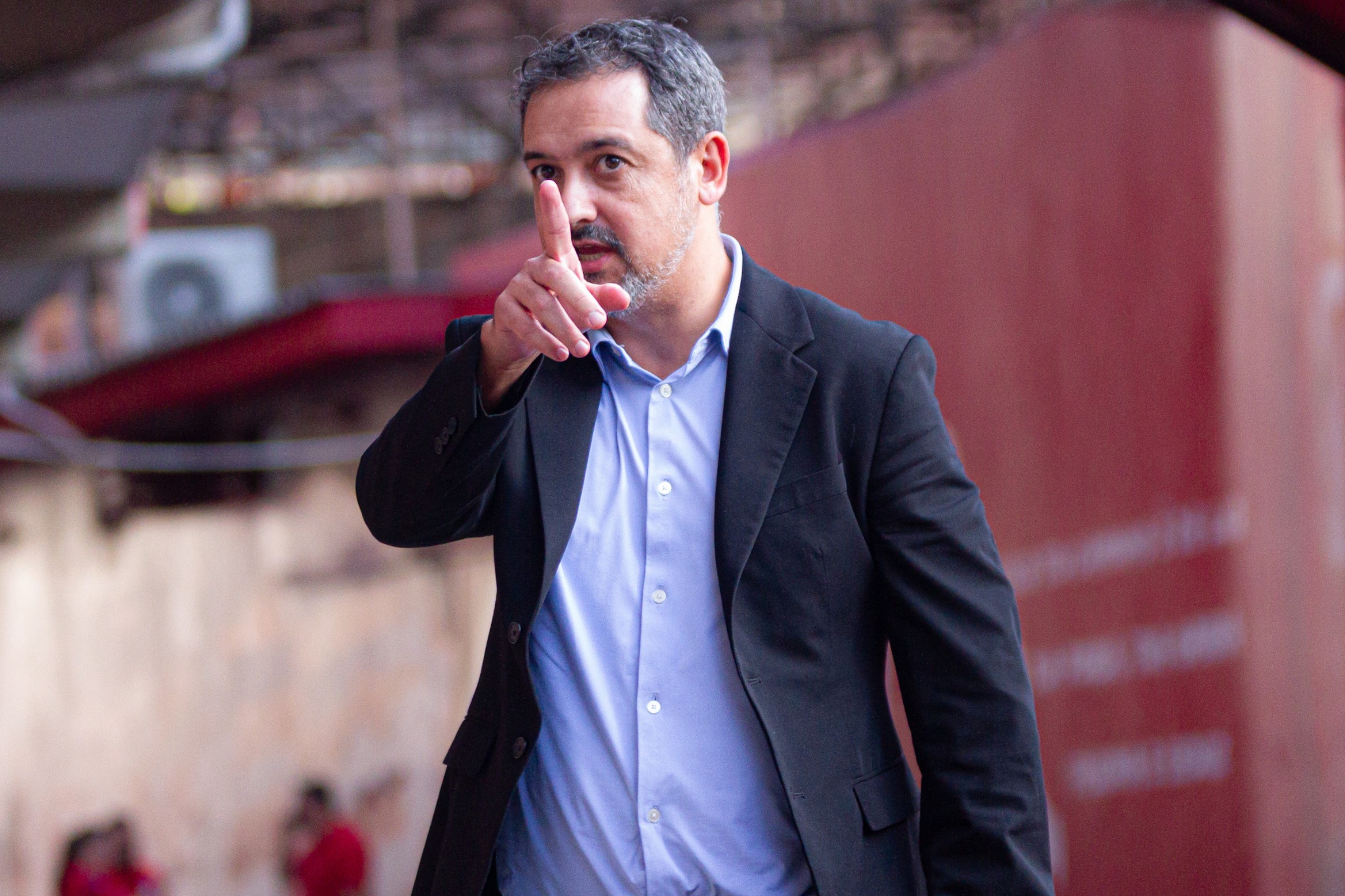 Guarani avança por Marquinhos Santos e espera liberação do atual clube