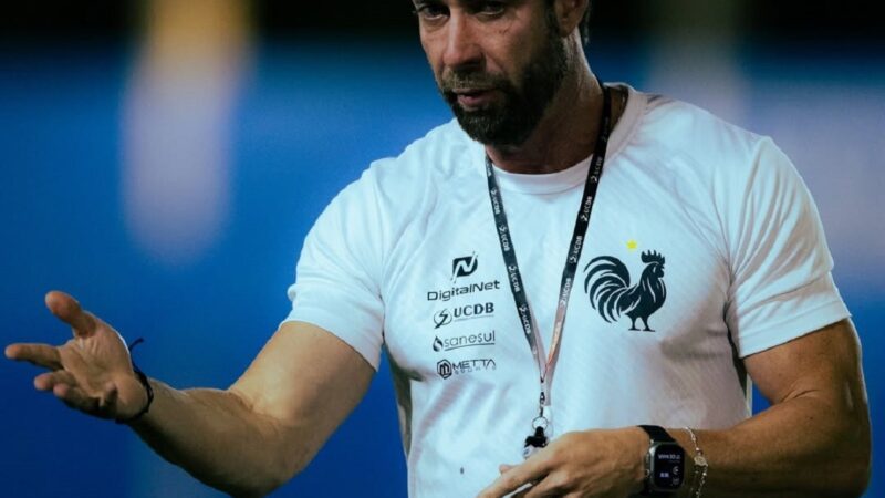 Operário-MS anuncia demissão do técnico Paulo Massaro após goleada sofrida